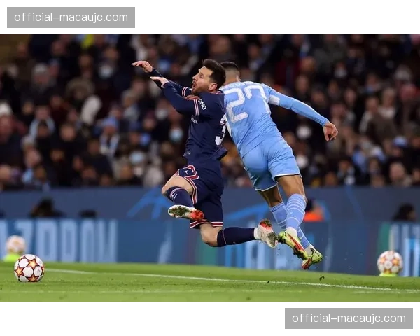 莱比锡红牛防线伤病困扰 6人缺阵影响欧冠区稳固